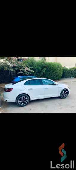 Renault megane automatic used white model 2021