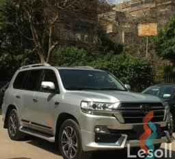 Toyota landcruiser automatic used silver model 2024