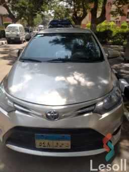 Toyota yaris automatic used gold model 2015