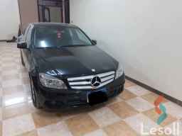Mercedes-Benz 180 c automatic used black model 2010