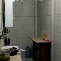 شقة فى بين السرايات الدقي 5دقايق للجامعة 