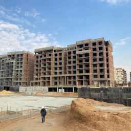 بR8 ،العاصمة الادارية , موقع مميز ، شقة مساحة 190 متر من المالك مباشرة