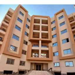 شقة 152 م بكمباوند سكني مسور متكامل الخدمات