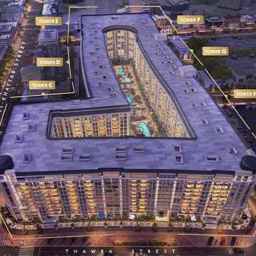 شقة متميزة على شارع رئيسى 