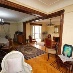 شقة للبيع بقلب بزيزنيا 