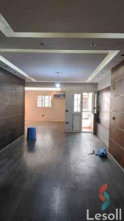 شقه للبيع بسبورتنج خطوات من شارع ابوقير ونادي سبورتنج