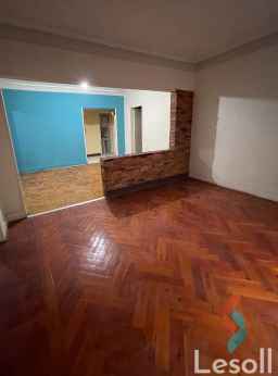 شقه فاضيه للايجار بمنطقه مميزه