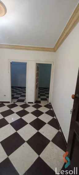 مكتب للايجار ب٤٥٠٠ج لقطة