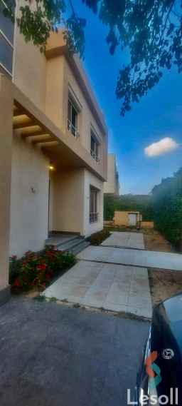 فيلا ستاند الون للبيع في كمبوند جراند هايتس ٦ اكتوبر