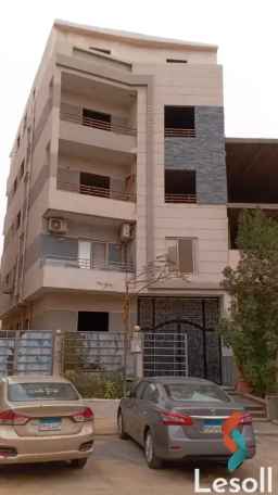 شقه في روف للبيع في جاردينيا هايتس