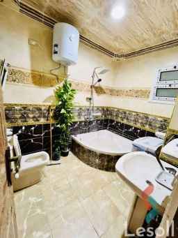 مكتب للايجار مفروش بموقع متميز