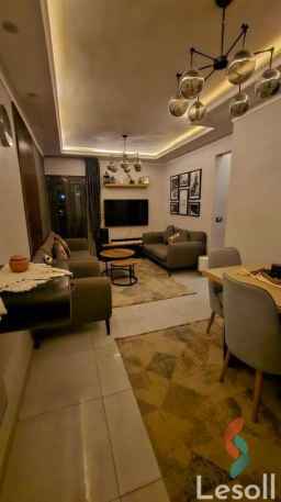  شقة للبيع امام هايبر الشرقية نصاية على شارع 15 مايو شبرا الخيمة