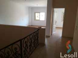 شقة دوبلكس 500م للإيجار – 6 أكتوبر (الحي العاشر، أمام مول النصر)