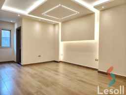 شقق للبيع فعماره واحده تشطيب فخم اكستراسوبر لوكس موق متميز قرب جنينه مول