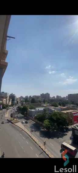 شقة للبيع بالدقي امام المتحف الزراعي مباشرا 