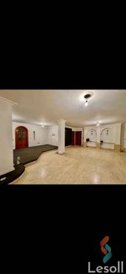 شقة للبيع – ميدان لبنان الرئيسي (بانوراما مباشرة)