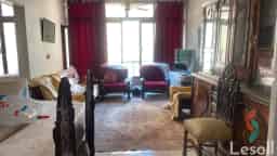 فرصه شقه للبيع بمدينه نصر الحي التامن بين حسن مامون وشارع الطاقه  