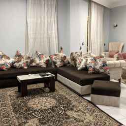 شقه مفروشه جديد للايجار مدد قصيره و طويله ف الحي الخامس الشيخ زايد من 