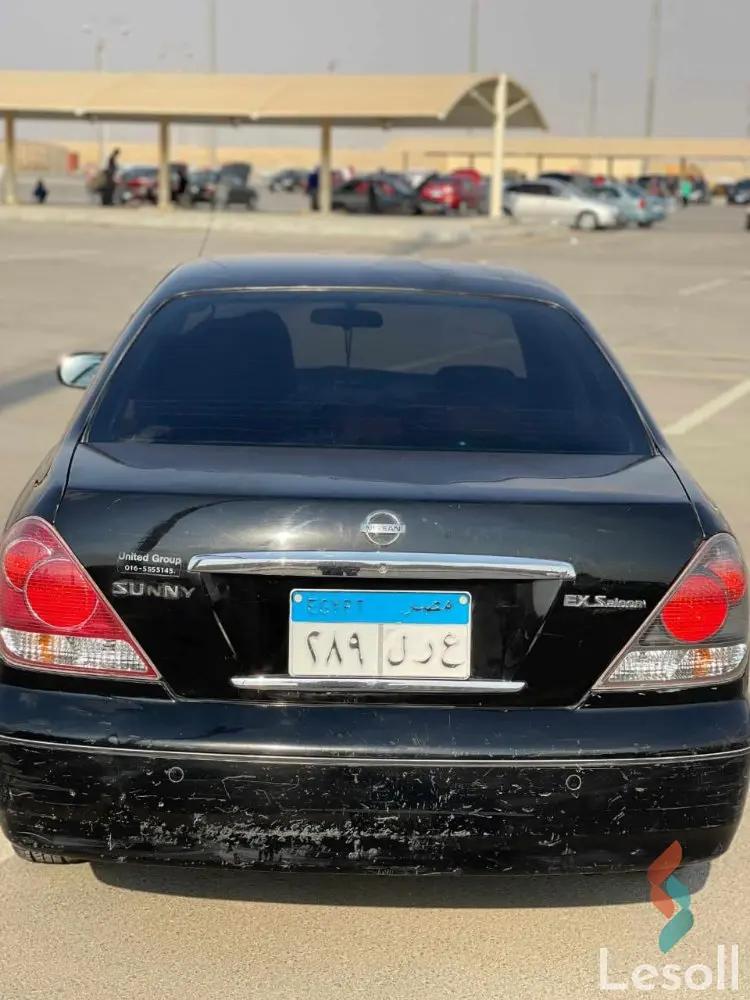 نيسان صني اوتوماتك مستعملة أسود موديل 2011 - صورة 3