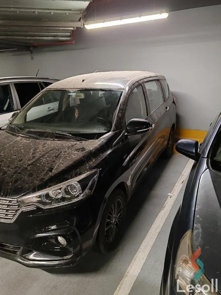 سوزوكي إرتيجا اوتوماتك مستعملة أسود موديل 2021 - صورة 3