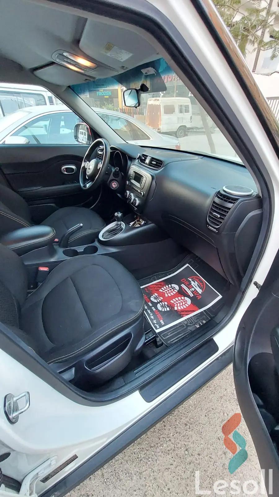 كيا سول اوتوماتك مستعملة أبيض موديل 2017