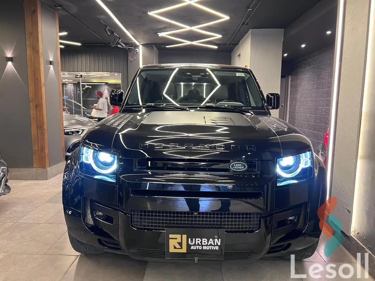 لاند روفر ديفندر اوتوماتك مستعملة أسود موديل 2021 - الصورة الرئيسية