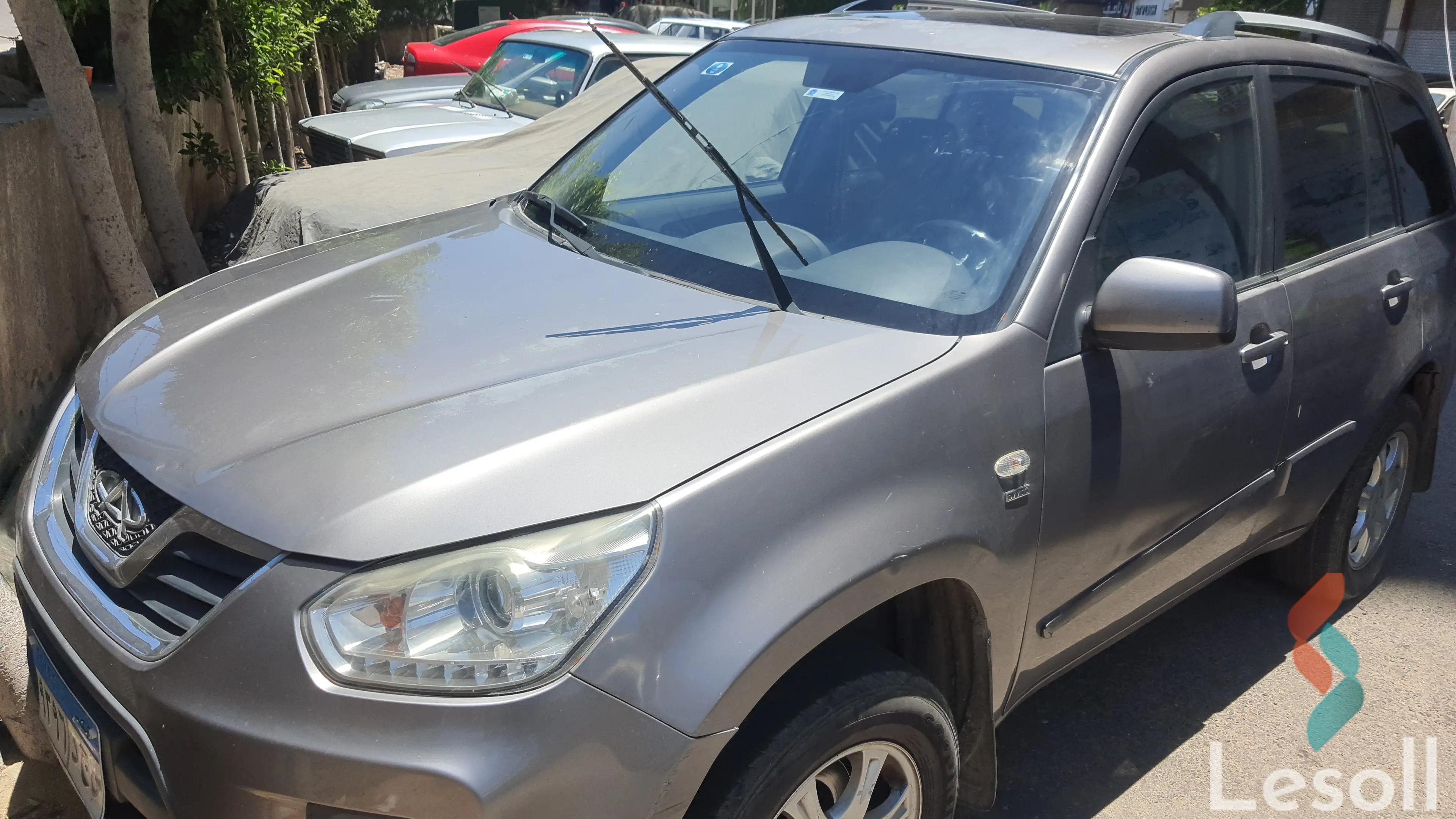 شيري تيجو 3 مانيوال مستعملة رمادي داكن موديل 2017 - صورة 3