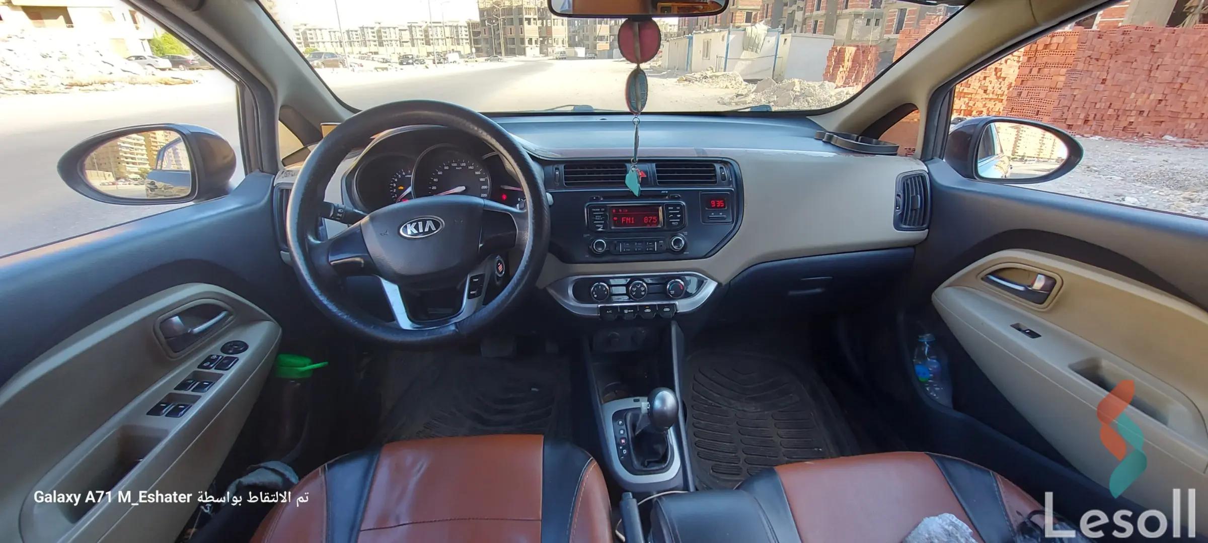 كيا ريو اوتوماتك مستعملة بني موديل 2013 - كل الصور