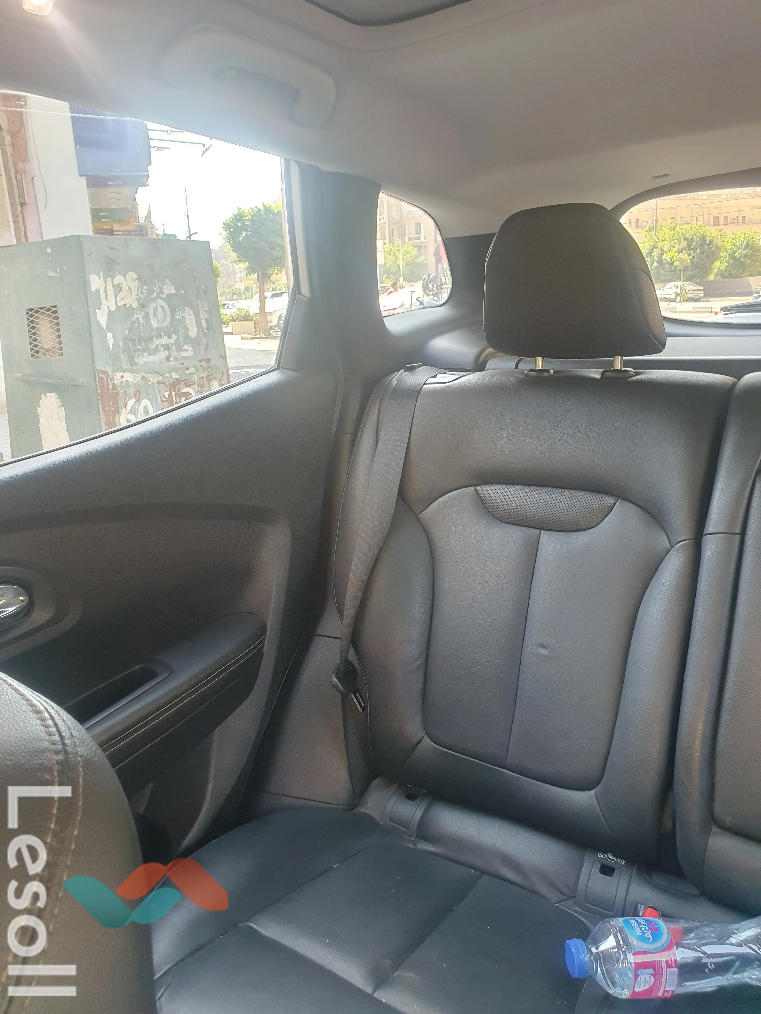 رينو كادجار اوتوماتك مستعملة أبيض موديل 2019 - كل الصور