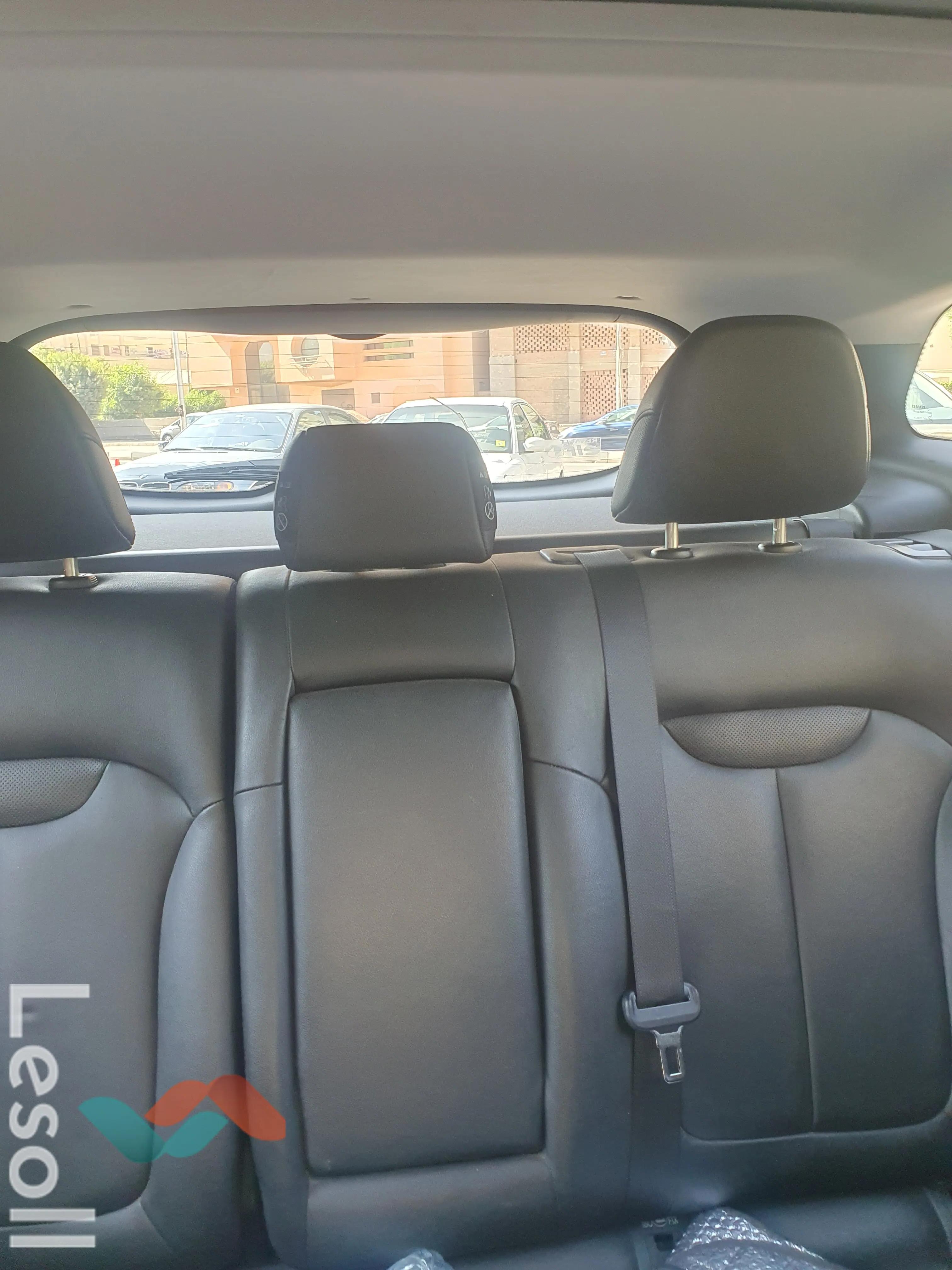 رينو كادجار اوتوماتك مستعملة أبيض موديل 2019 - صورة 4