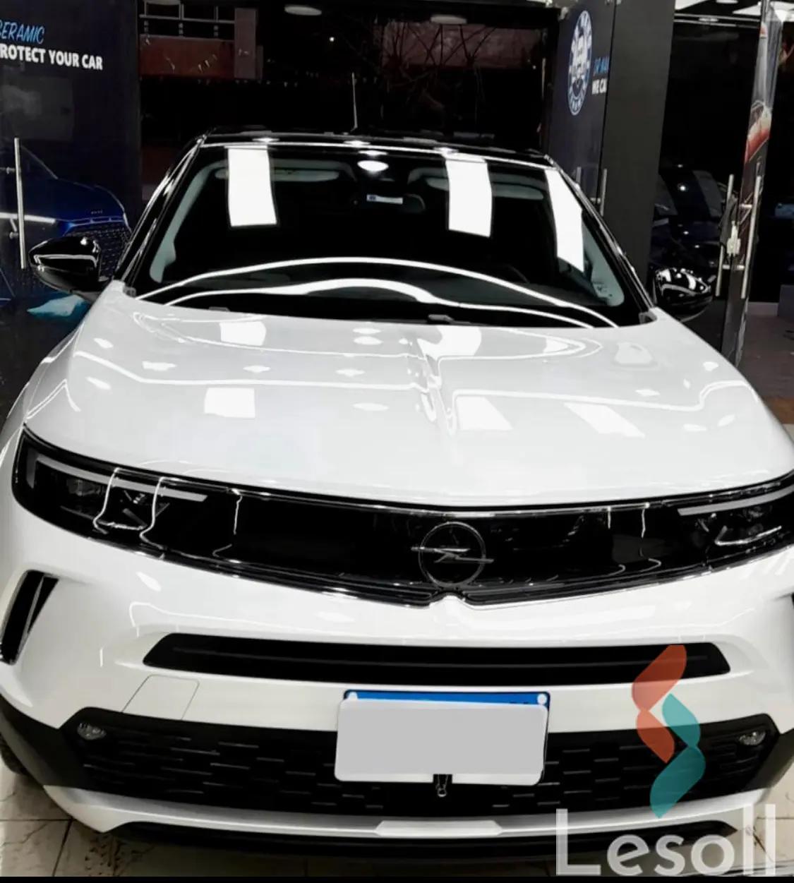 أوبل موكا اوتوماتك مستعملة أبيض موديل 2022