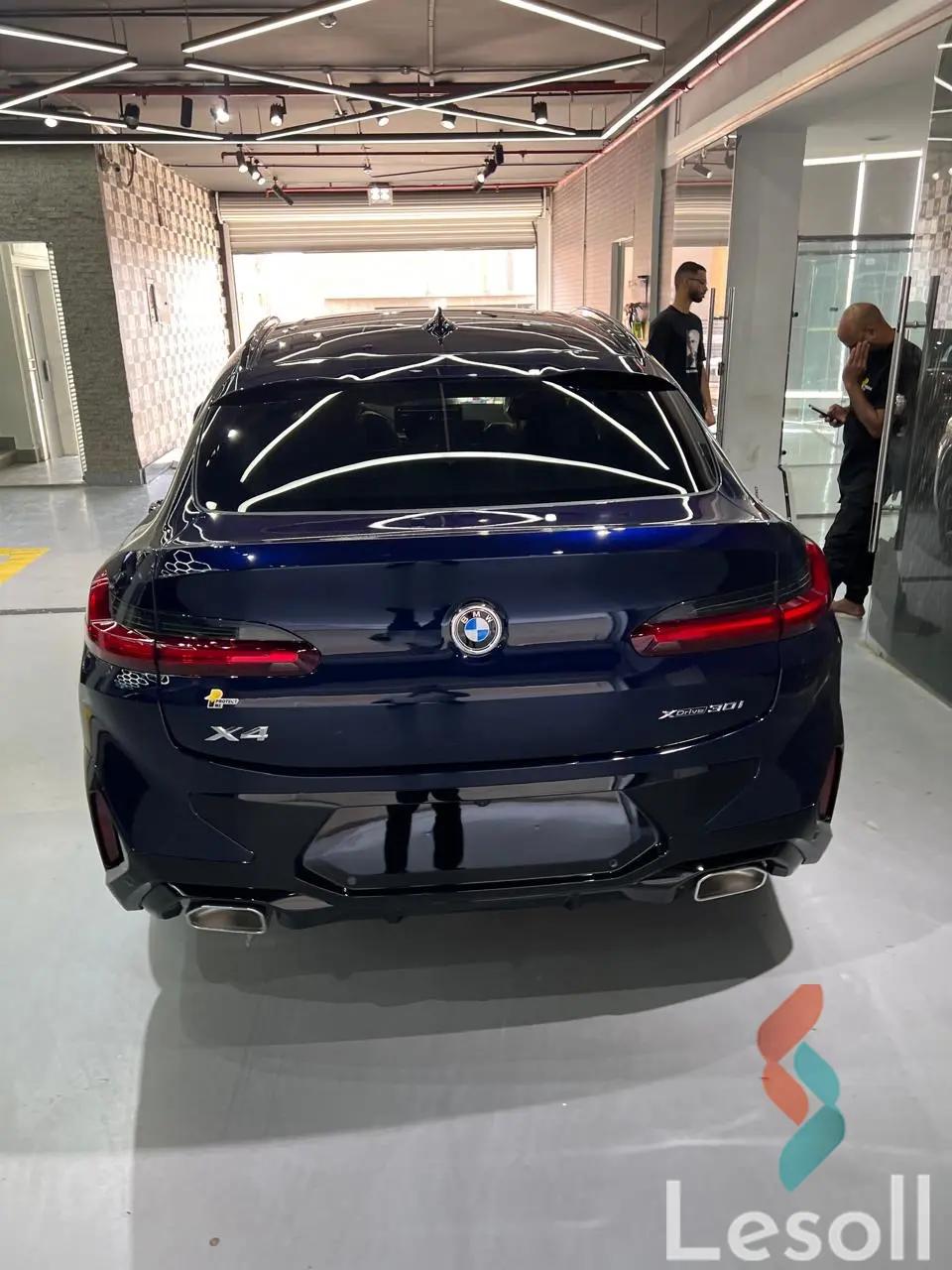 بي ام دبليو x4 اوتوماتك مستعملة كحلي موديل 2024 - صورة 3