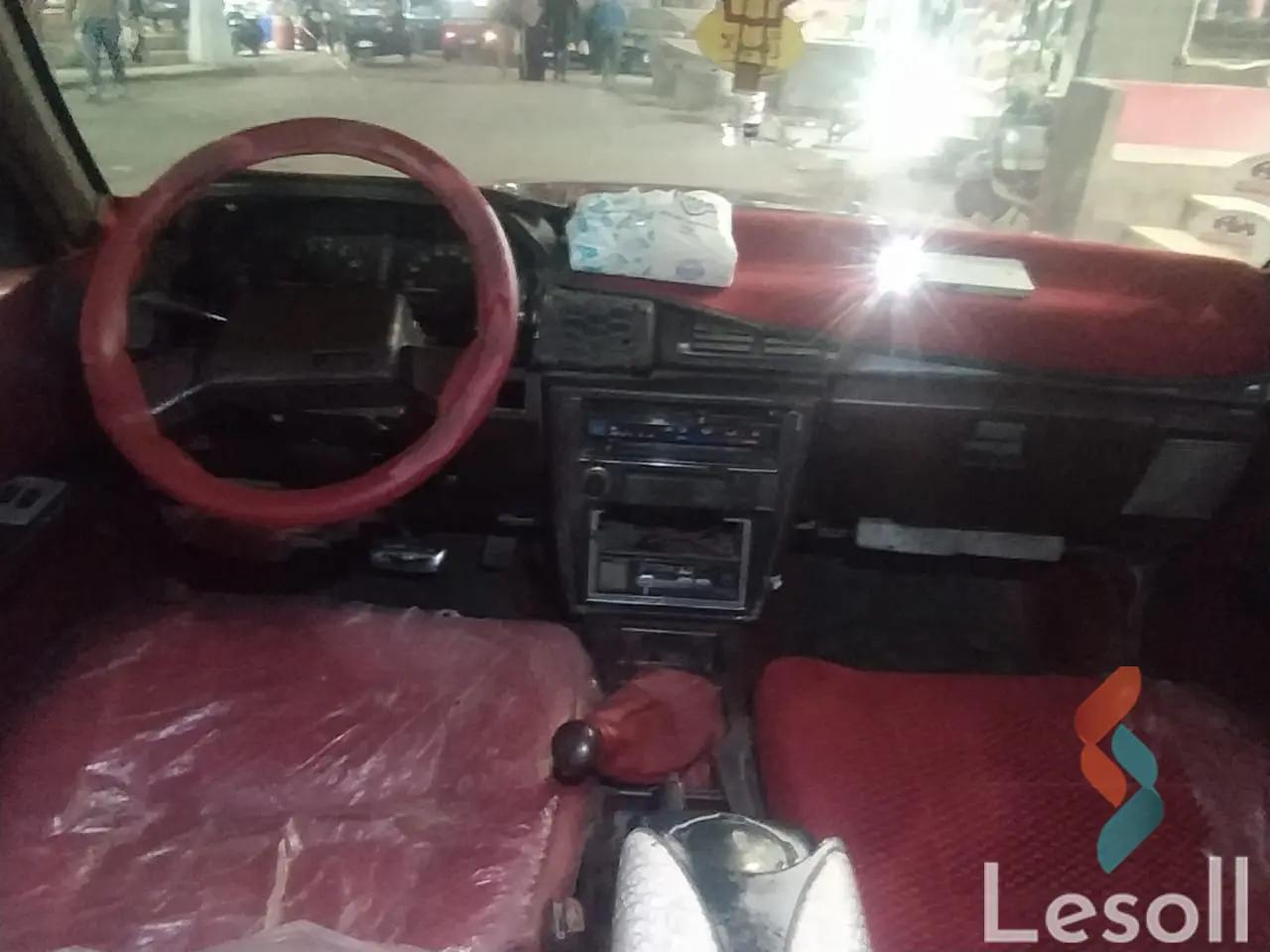 تويوتا 86 مانيوال مستعملة أحمر موديل 1985 - كل الصور