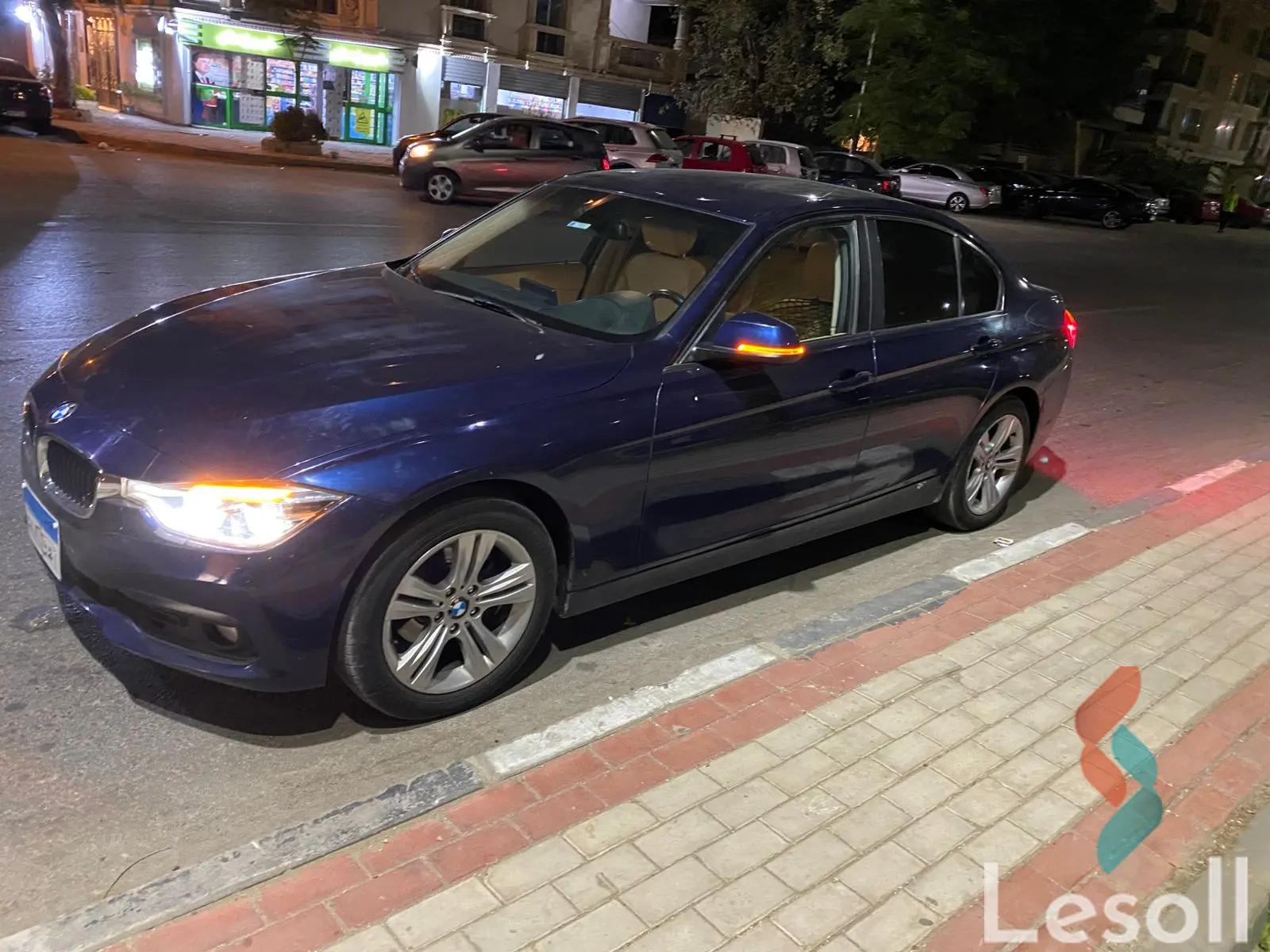 بي ام دبليو 318i اوتوماتك مستعملة كحلي موديل 2019 - كل الصور