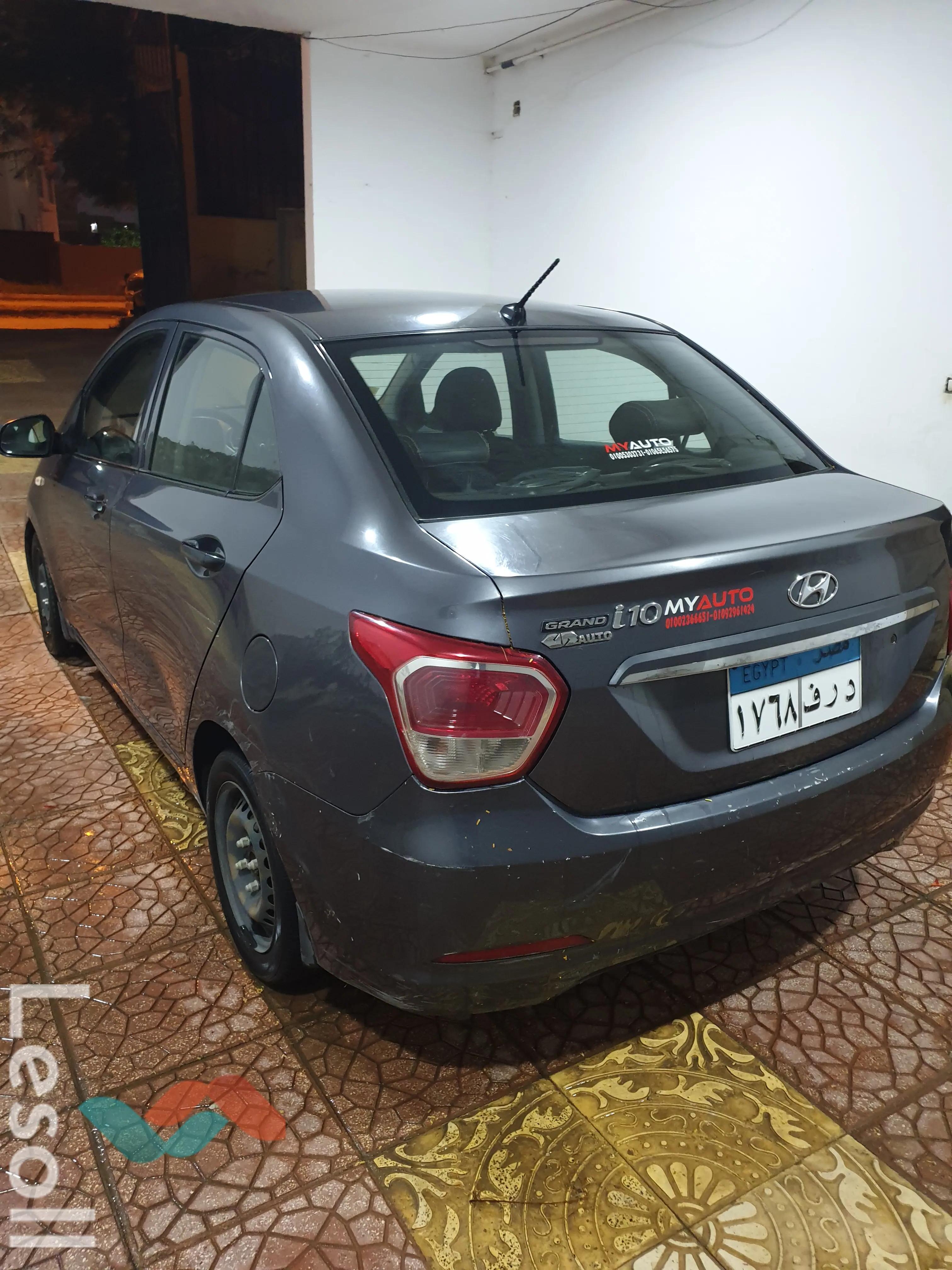 هيونداي i10 اوتوماتك مستعملة رمادي داكن موديل 2016 - كل الصور