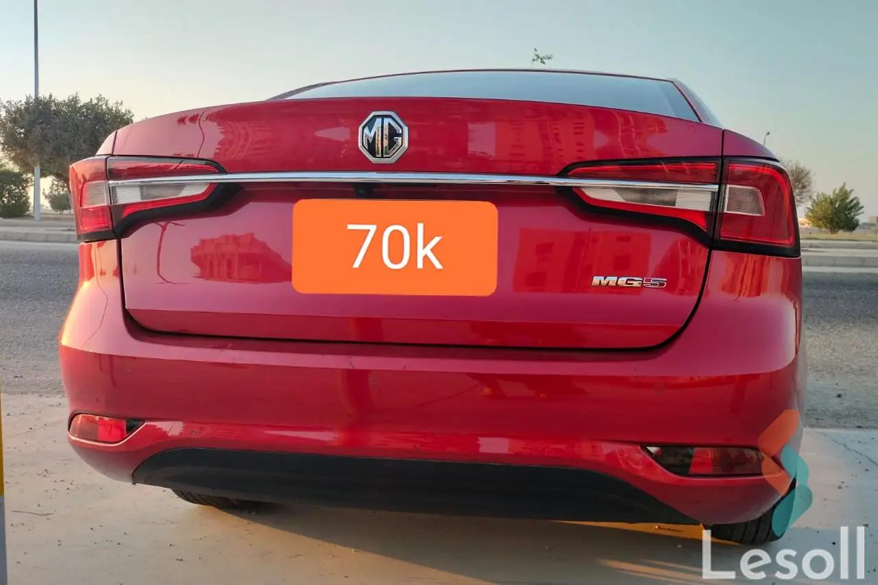 ام جى 5 اوتوماتك مستعملة أحمر موديل 2021 - صورة 4