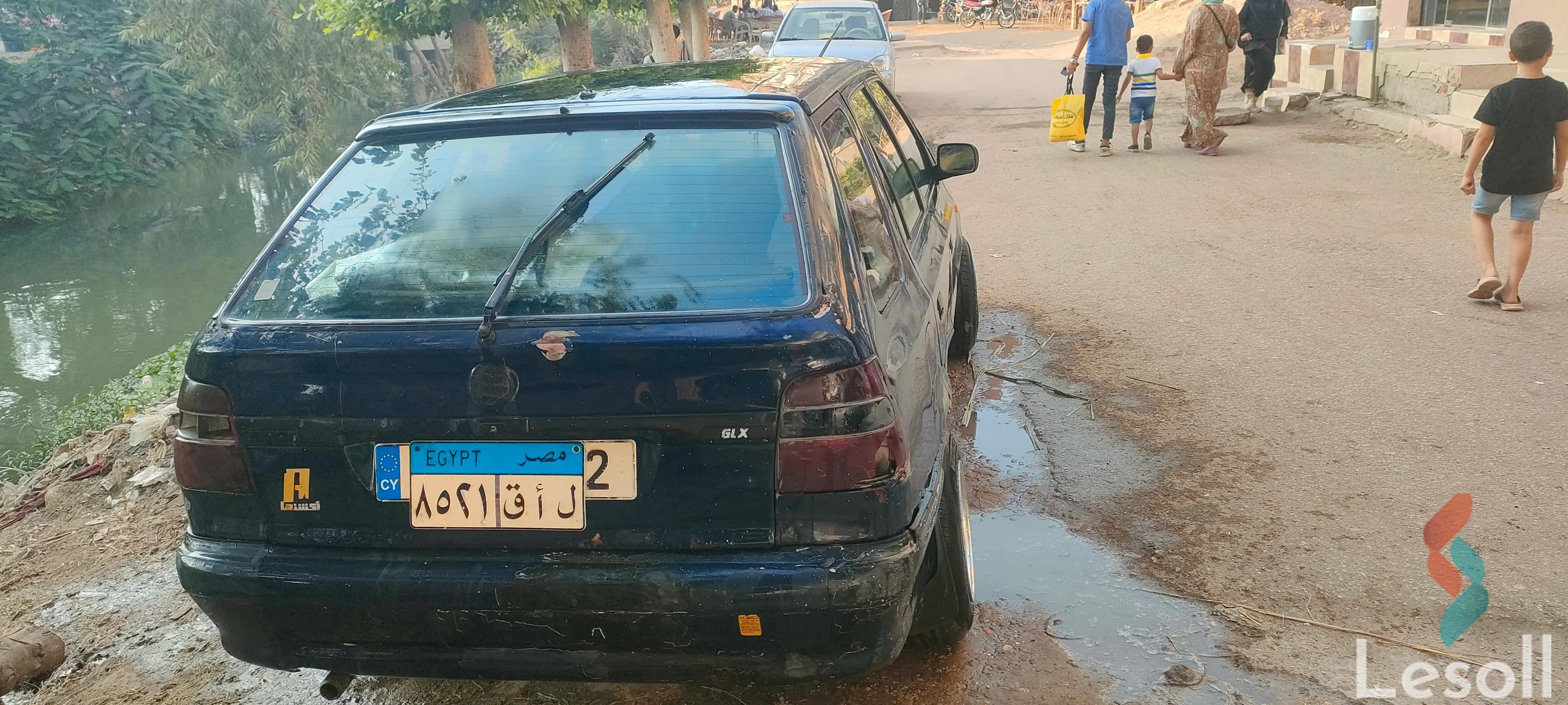 سكودا فيلسيا مانيوال مستعملة أزرق موديل 1996 - صورة 4