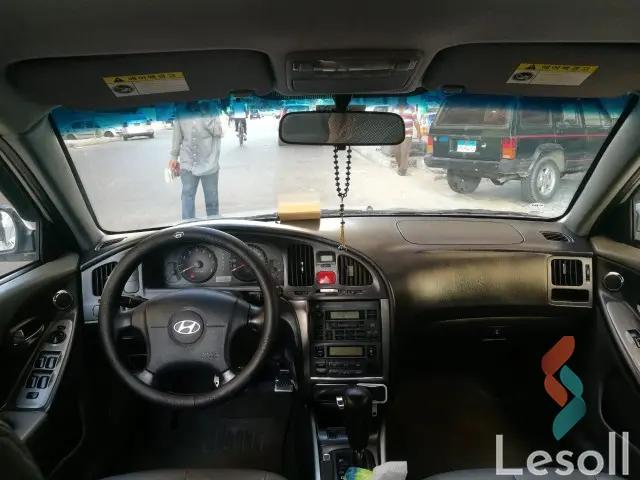 هيونداي إلنترا اوتوماتك مستعملة فضي موديل 2004 - الصورة الرئيسية