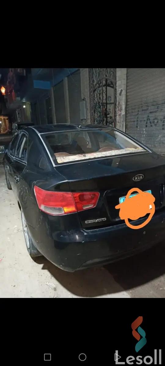 كيا سيراتو مانيوال مستعملة أسود موديل 2012 - صورة 4