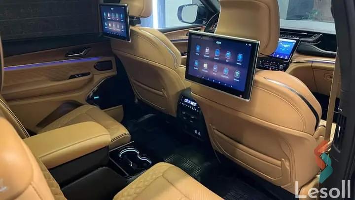 جيب جراند شيروكي اوتوماتك مستعملة أسود موديل 2022 - كل الصور