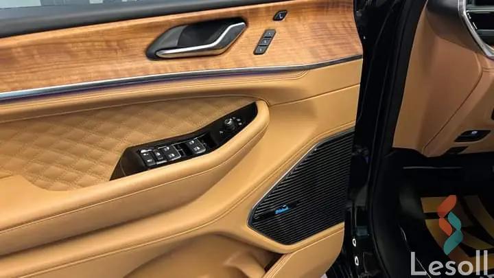 جيب جراند شيروكي اوتوماتك مستعملة أسود موديل 2022