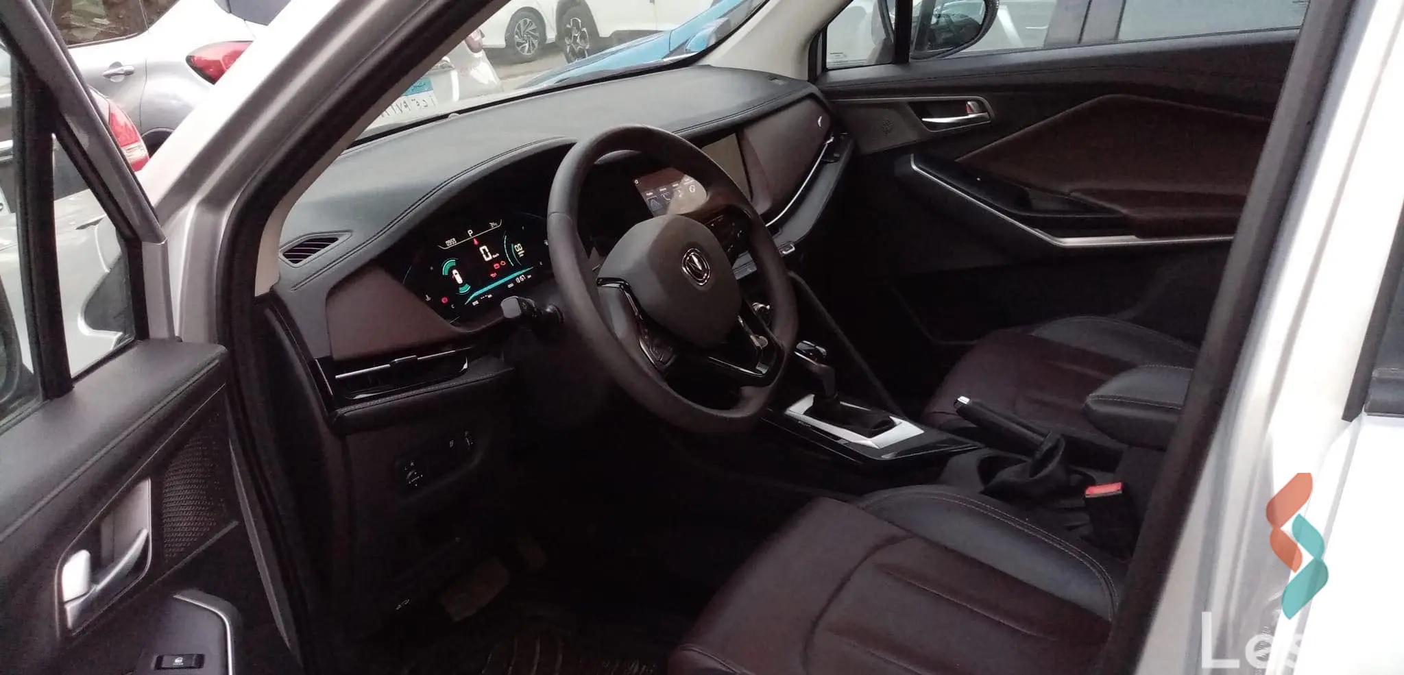 شانجان cs35 اوتوماتك مستعملة فضي موديل 2022 - كل الصور