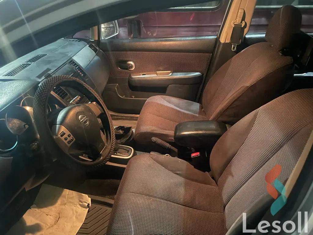 نيسان تيدا اوتوماتك مستعملة فضي موديل 2011 - كل الصور