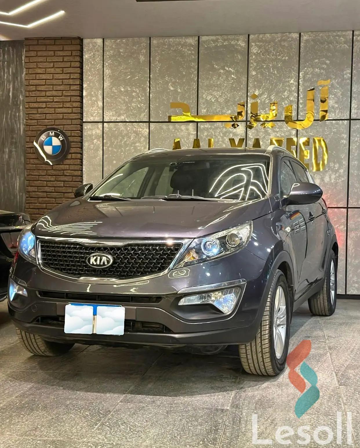 كيا سبورتاج اوتوماتك مستعملة رمادي داكن موديل 2015 - كل الصور