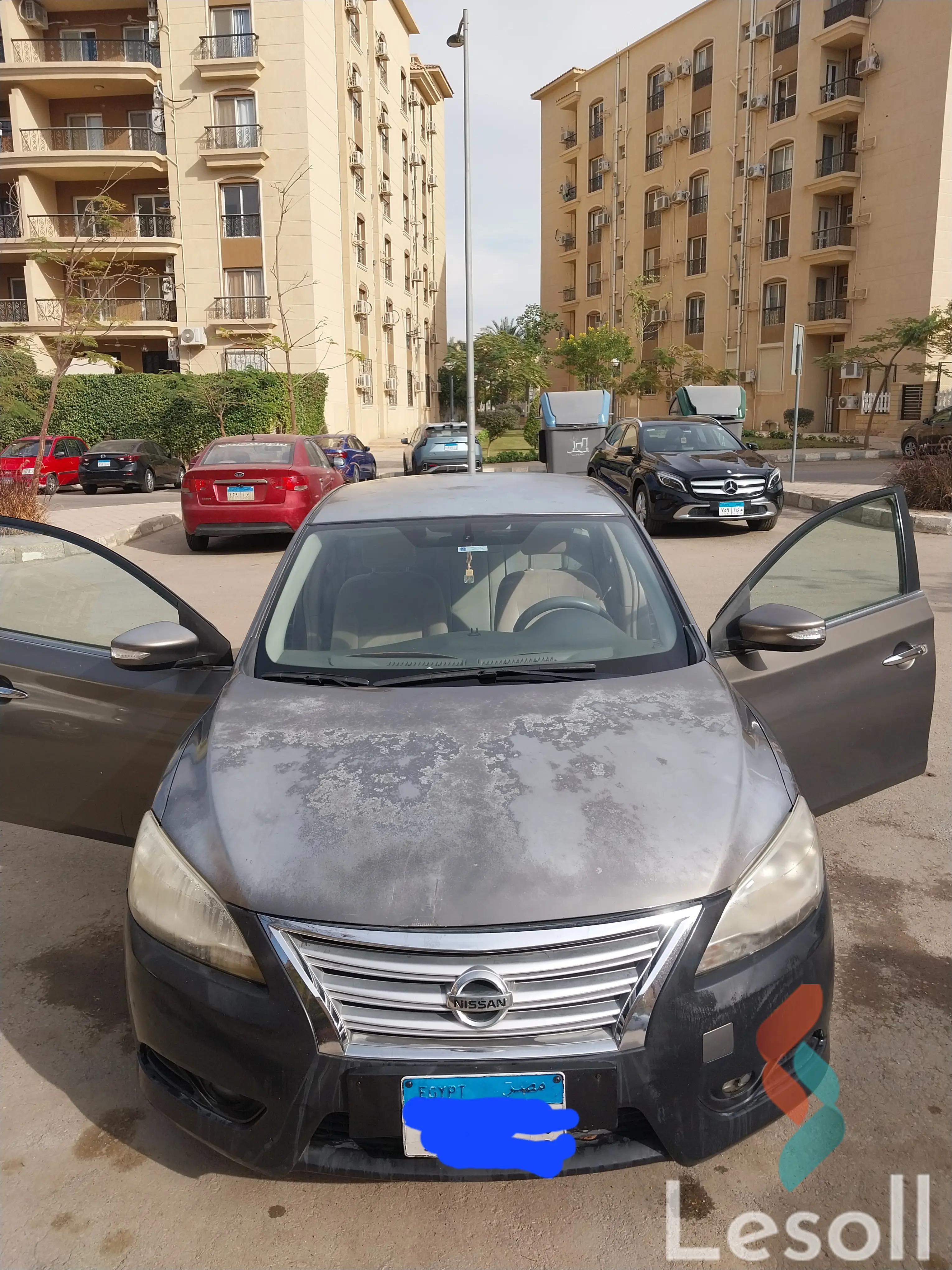 نيسان سنترا اوتوماتك مستعملة فضي موديل 2015 - صورة 4