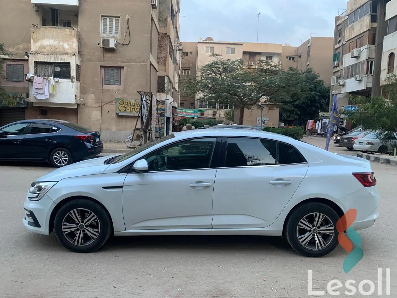 رينو ماستر اوتوماتك مستعملة أبيض موديل 2022