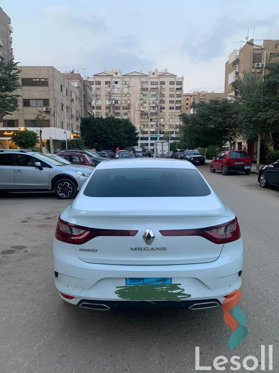 رينو ماستر اوتوماتك مستعملة أبيض موديل 2022