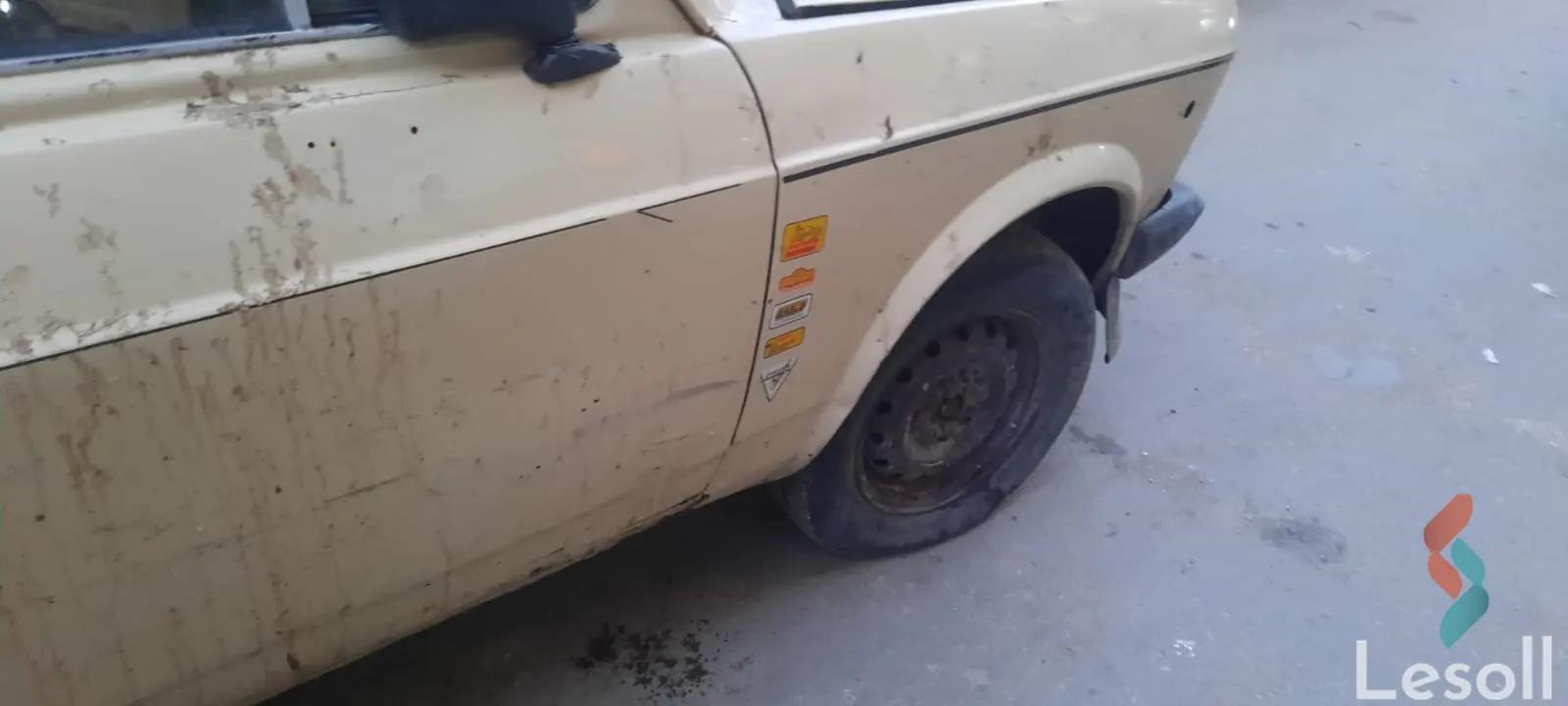 فيات 128 مانيوال مستعملة بيج موديل 1982 - صورة 2