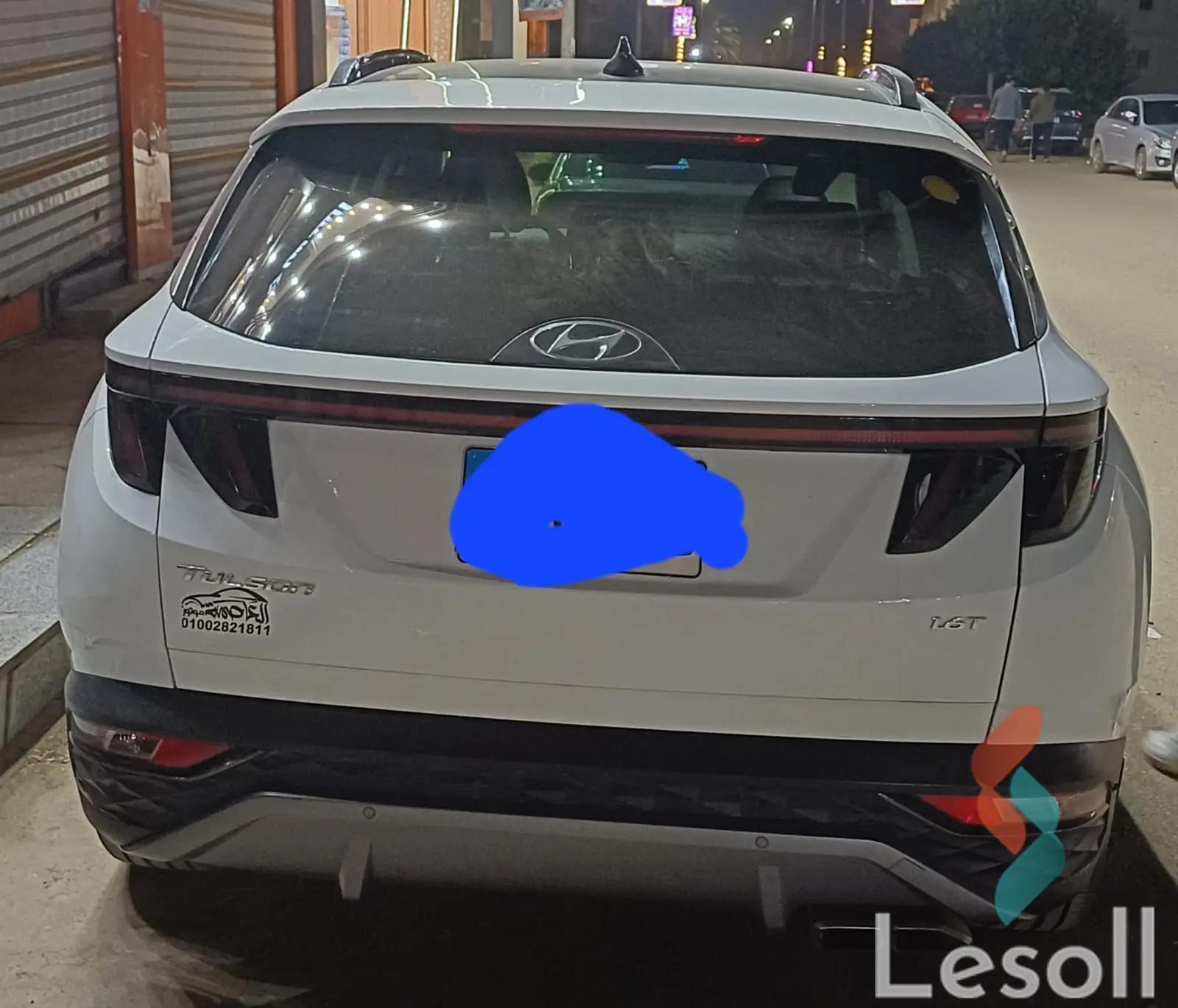 هيونداي توسان اوتوماتك مستعملة أبيض موديل 2022 - صورة 4