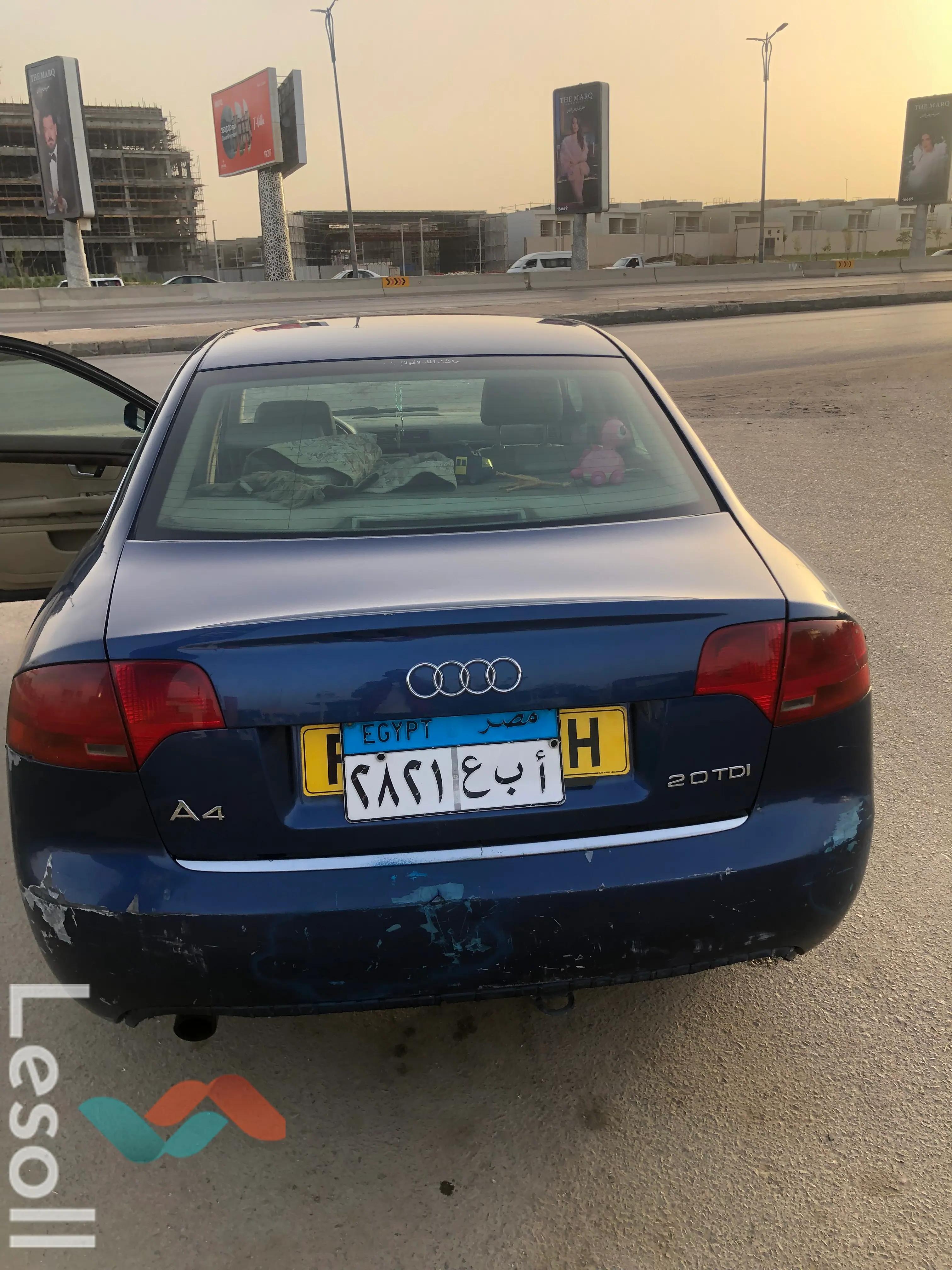 أودي a4 اوتوماتك مستعملة كحلي موديل 2007